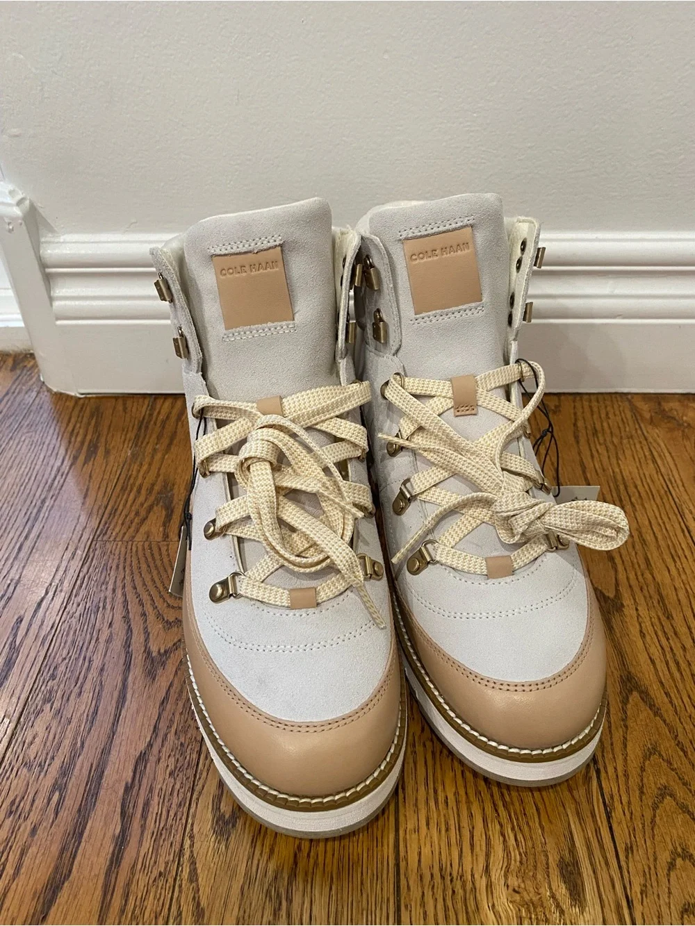 New! Women's ZERØGRAND Waterproof Elissa Hiker Boots size 9 b